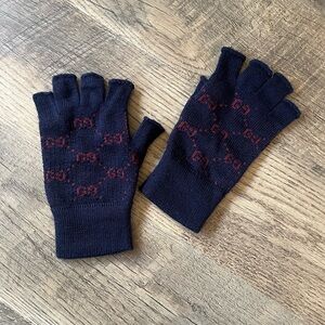 Gucci GG Wool Fingerless Gloves • Navy w/ Red Monogram • Size S • Made in Italy